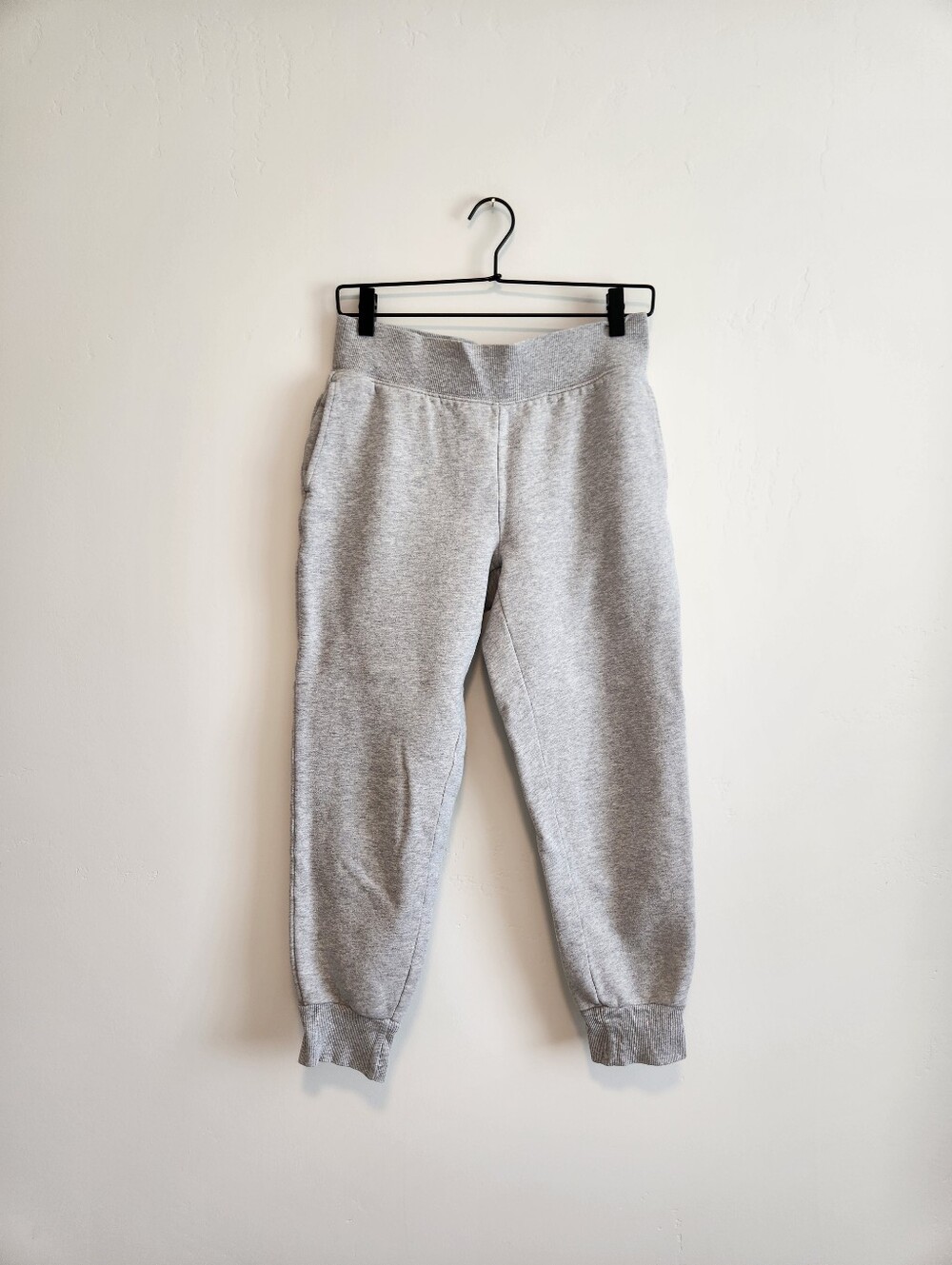 Aritzia TNA Cozy Fleece Perfect Pocket Sweatpants Size Small - Picture 3 of 8